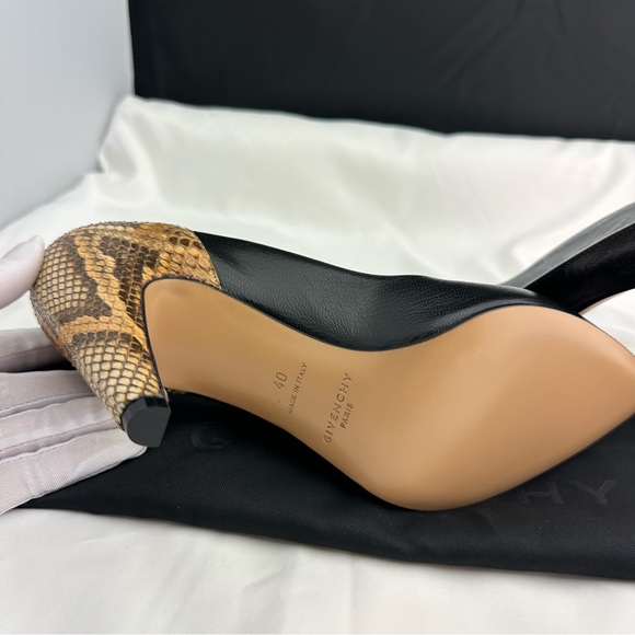 Givenchy Escarpin GV3 95 Pumps in Black - Picture 5 of 10